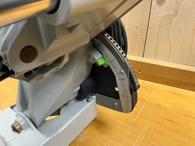 2019 festool ks120 reb radiaalafkortzaagmachine - afbeelding 2 van  4