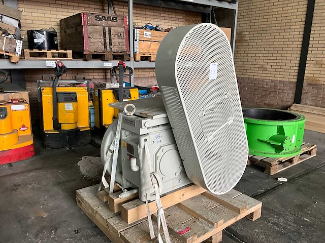 2019 flender h2sh7 tandwiel reductiekast - afbeelding 2 van  8