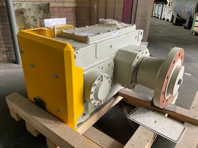 2019 flender nfe/46237053-00410-1 reductiekast - afbeelding 2 van  6