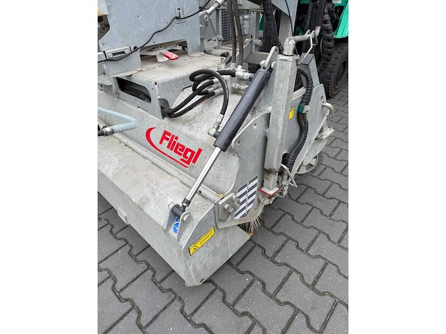 2019 fliegl veegmachine khe185/500 straatveegmachine - afbeelding 7 van  10