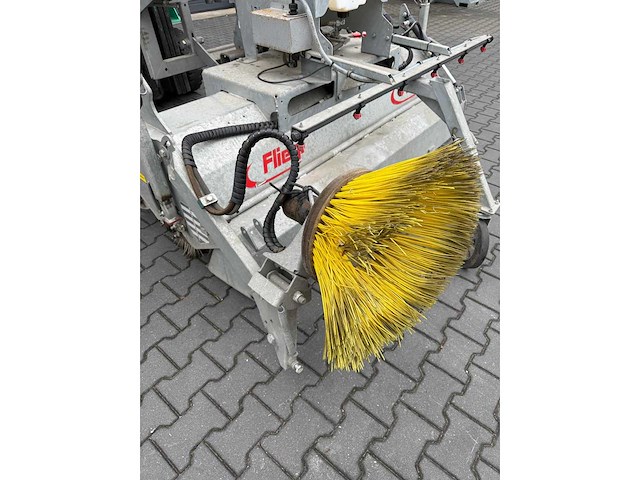 2019 fliegl veegmachine khe185/500 straatveegmachine - afbeelding 8 van  10