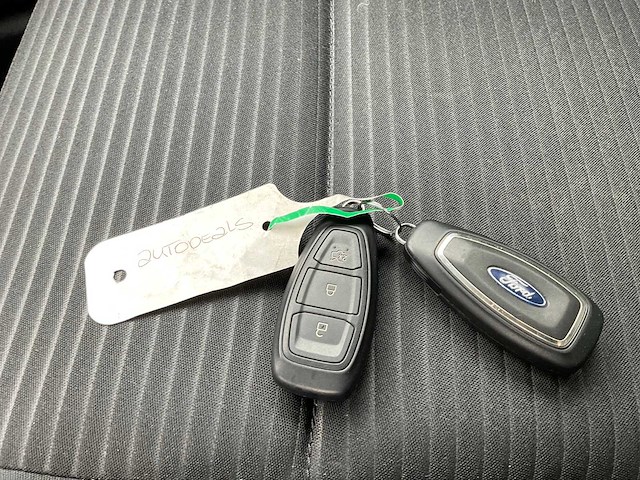 2019 ford focus 1.0 ecoboost titanium business personenauto - afbeelding 3 van  3