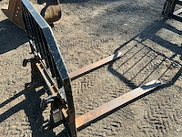 2019 giant pv-2a-1200 vorkenbord met vorken - afbeelding 1 van  1