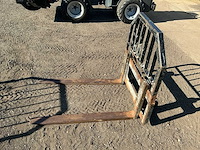 2019 giant pv-2a-1200 vorkenbord met vorken - afbeelding 1 van  1