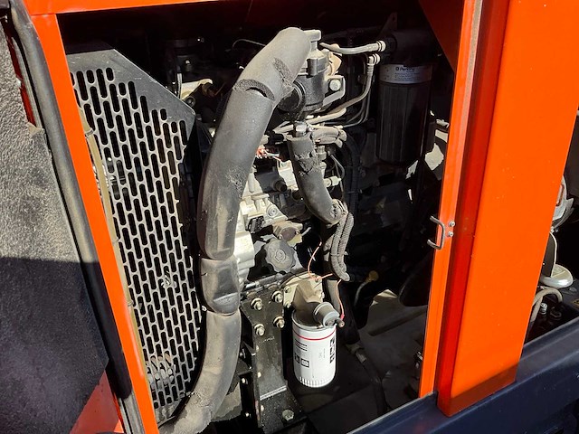 2019 grupos electrogenos europa / atlas copco qas 60 st3 stroom aggregaat - afbeelding 2 van  9