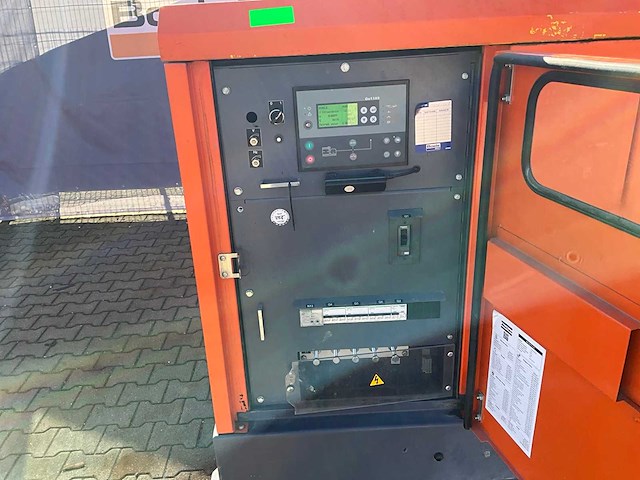 2019 grupos electrogenos europa / atlas copco qas 60 st3 stroom aggregaat - afbeelding 8 van  9