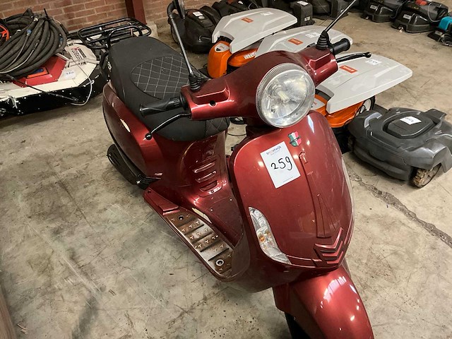 2019 gts bromscooter brommer - afbeelding 5 van  11