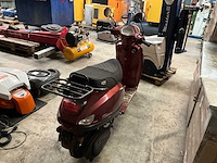 2019 gts bromscooter brommer - afbeelding 6 van  11
