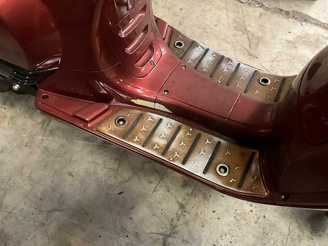 2019 gts bromscooter brommer - afbeelding 11 van  11