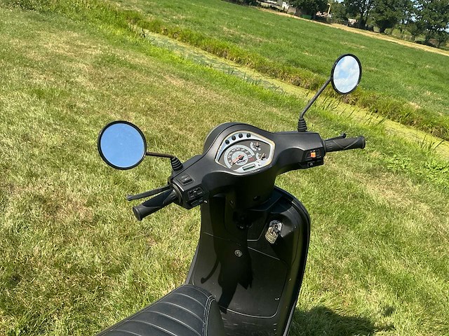2019 gts snorscooter toscana pure scooter - afbeelding 13 van  15