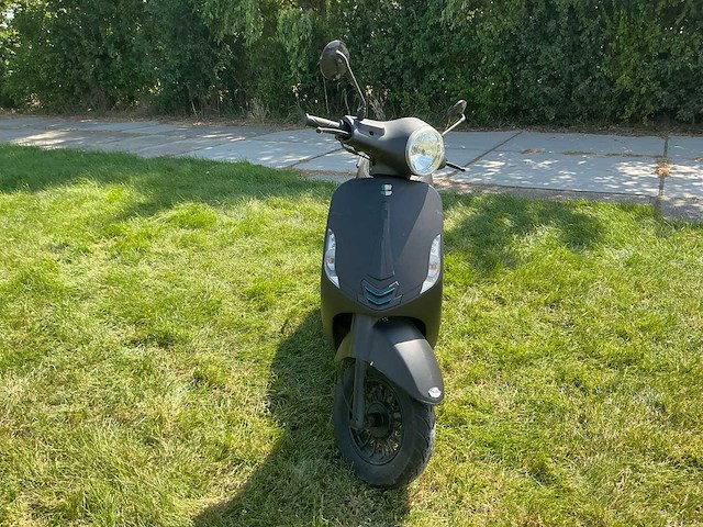 2019 gts snorscooter toscana pure scooter - afbeelding 9 van  15