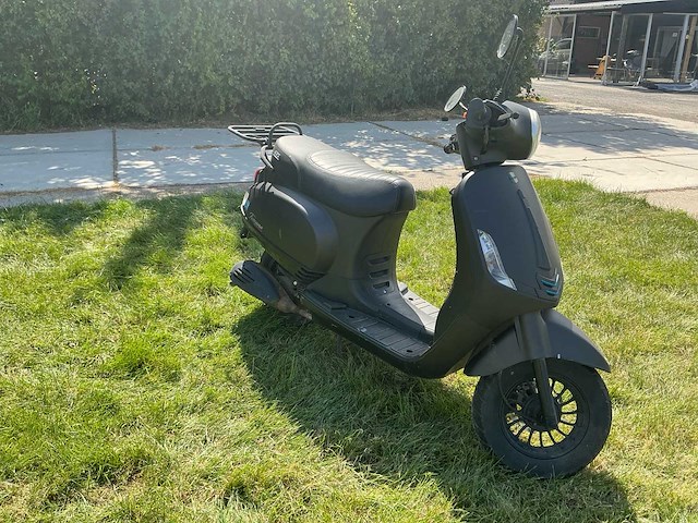 2019 gts snorscooter toscana pure scooter - afbeelding 13 van  15