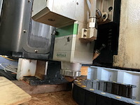 2019 gweike 3015 fiber lasersnijmachine met buislaser in 20ft zeecontainer - afbeelding 13 van  37