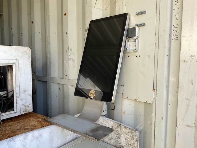 2019 gweike 3015 fiber lasersnijmachine met buislaser in 20ft zeecontainer - afbeelding 23 van  37