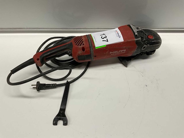 2019 hilti ag 230-24d haakse slijpmachine - afbeelding 1 van  5