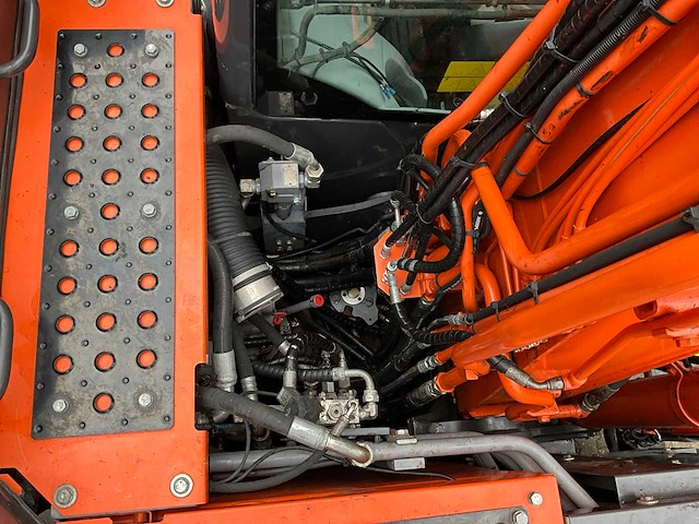 2019 hitachi zx140w-6 banden graafmachine - afbeelding 33 van  49