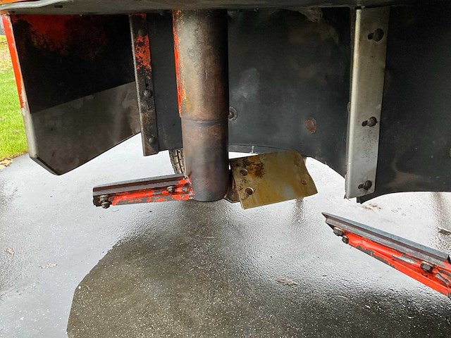 2019 holaras ur-135-db en um-150-f uienrooier & loofmaaier - afbeelding 7 van  24