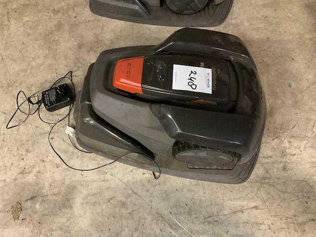 2019 husqvarna 105 robotmaaier - afbeelding 1 van  7