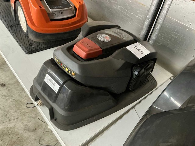 2019 husqvarna auto mower 105 robotmaaier - afbeelding 1 van  7