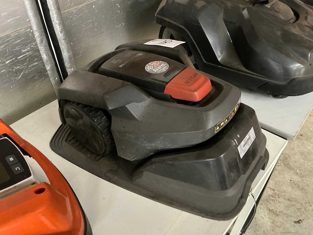 2019 husqvarna auto mower 105 robotmaaier - afbeelding 3 van  7