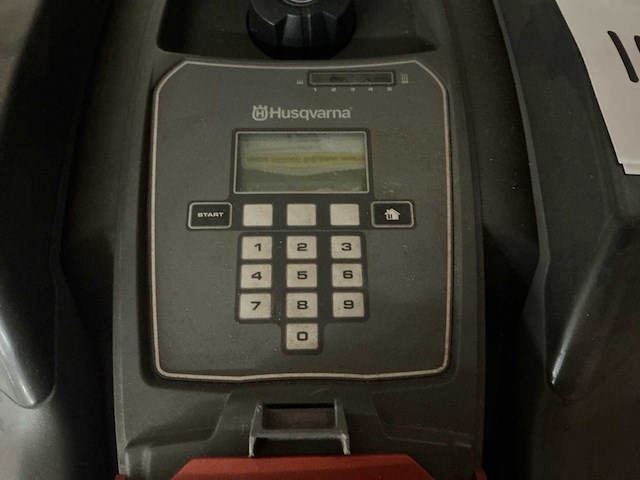 2019 husqvarna auto mower 105 robotmaaier - afbeelding 4 van  7