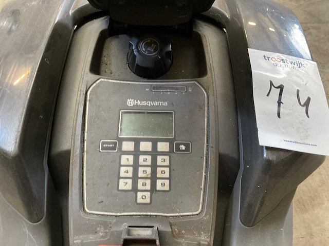 2019 husqvarna automower 105 robotmaaier - afbeelding 1 van  4