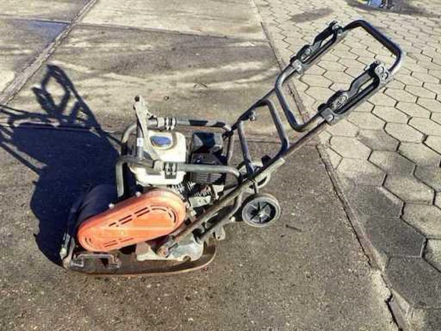 2019 husqvarna lf 100 trilplaat - afbeelding 1 van  2