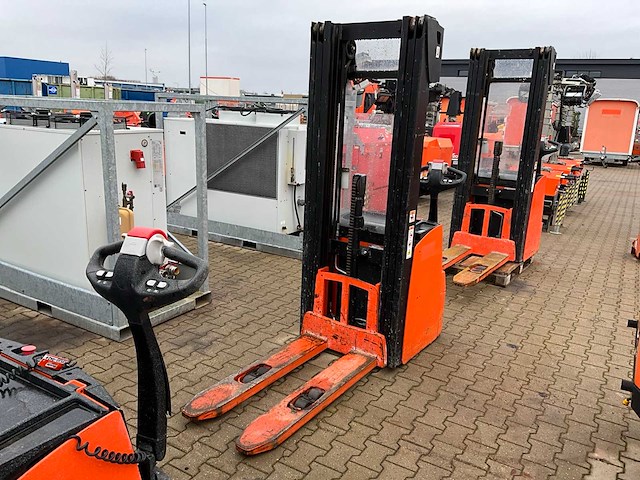 2019 hyster s1.4 elektrische stapelaar - afbeelding 1 van  15