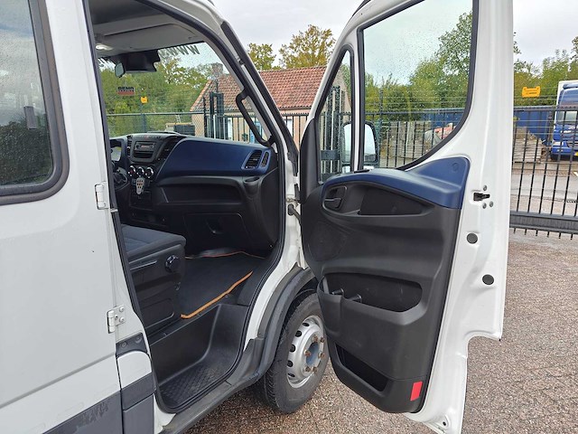2019 iveco 70c18 - vrachtwagen - afbeelding 13 van  50