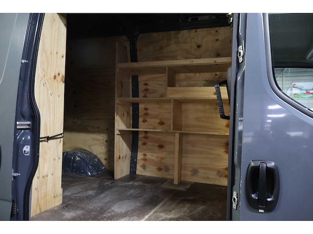 2019 iveco daily 35c18v 3.0 352 h1 bedrijfswagen (vzr-58-d) - afbeelding 4 van  34