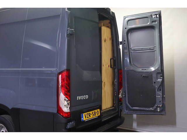 2019 iveco daily 35c18v 3.0 352 h1 bedrijfswagen (vzr-58-d) - afbeelding 31 van  34