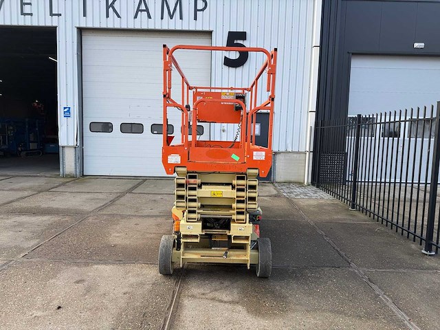 2019 jlg 3246 es schaarhoogwerker - afbeelding 20 van  22