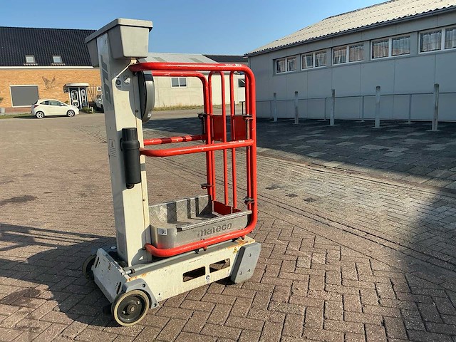 2019 jlg peco hoogwerker - afbeelding 1 van  8
