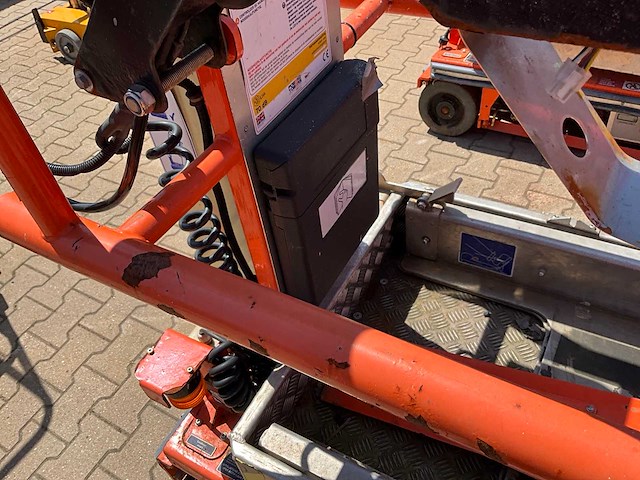 2019 jlg power towers nano sp plus personenlift - afbeelding 15 van  16
