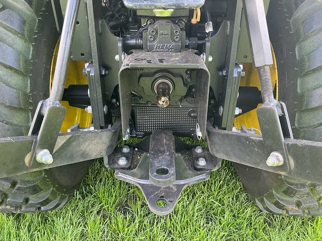 2019 john deere 2026r compacttractor - afbeelding 3 van  24
