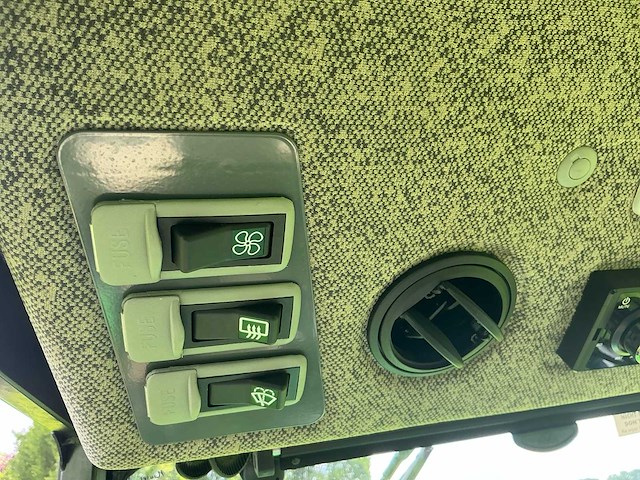 2019 john deere 2026r compacttractor - afbeelding 13 van  24