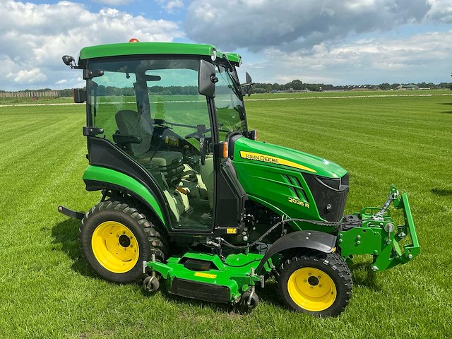 2019 john deere 2026r compacttractor - afbeelding 8 van  11