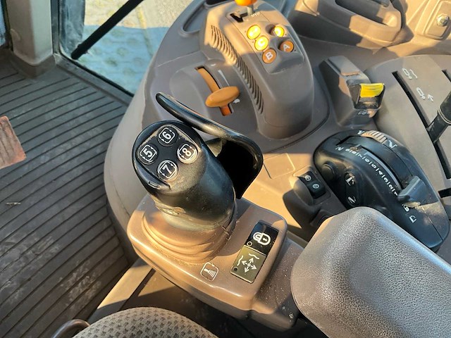 2019 john deere 6120 m command quad vierwielaangedreven landbouwtractor met voorlader - afbeelding 24 van  39