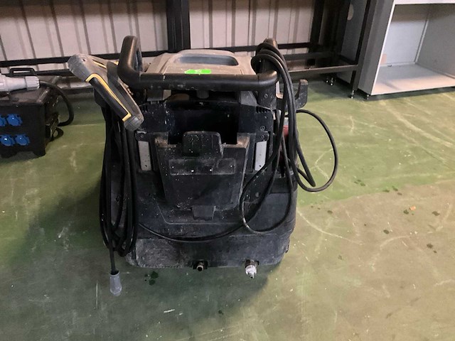 2019 kärcher hds 8/18-4c hogedrukreiniger - afbeelding 7 van  11