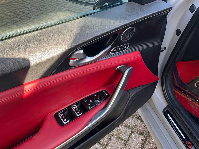 2019 kia stinger v6 personenauto - afbeelding 11 van  42