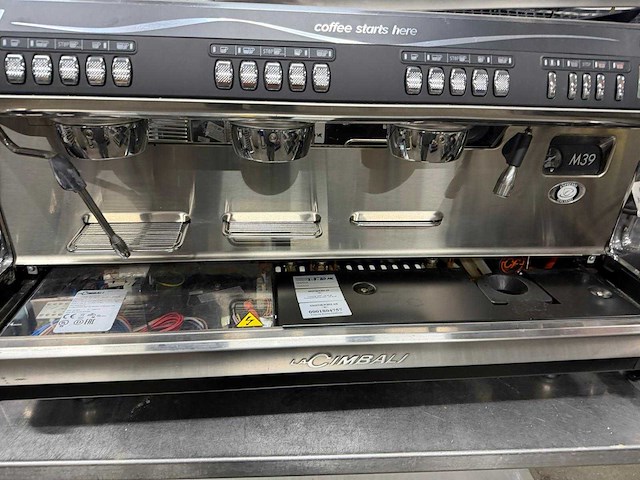 2019 lacimbali m39 3-groeps koffiemachine - afbeelding 4 van  7