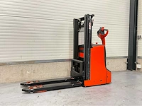 2019 linde d08 1800kg stapelaar