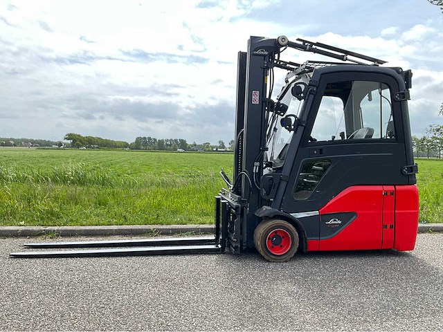 2019 linde e18-02 1800kg lepelversteller vorkheftruck - afbeelding 1 van  22