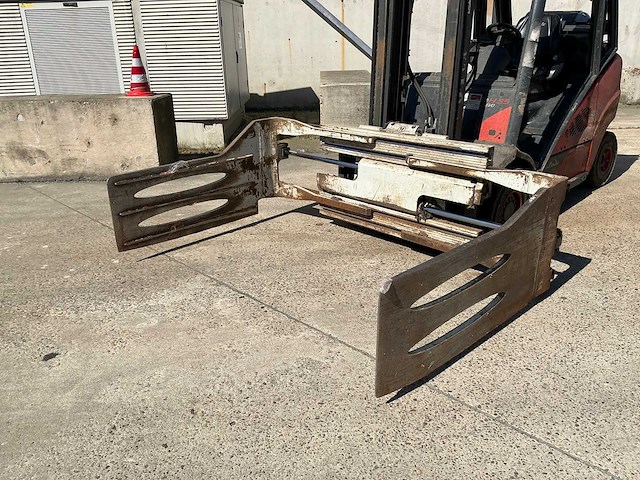 2019 linde h35t-02 evo heftruck met cascade balenklem - afbeelding 16 van  23