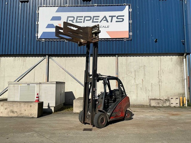 2019 linde h35t-02 evo heftruck met cascade balenklem - afbeelding 1 van  21
