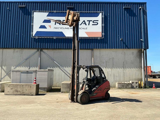 2019 linde h35t-02 heftruck met roterend vorkenbord - afbeelding 1 van  18