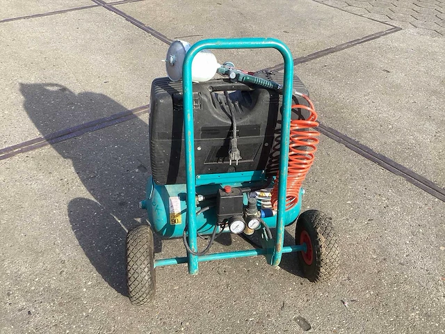 2019 makita ac 240 luchtcompressor - afbeelding 2 van  3
