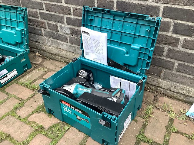 2019 makita dga506 accu slijptol - afbeelding 1 van  5