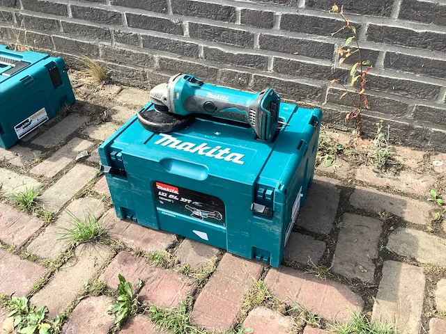 2019 makita djn161 haakse slijpmachine - afbeelding 2 van  6