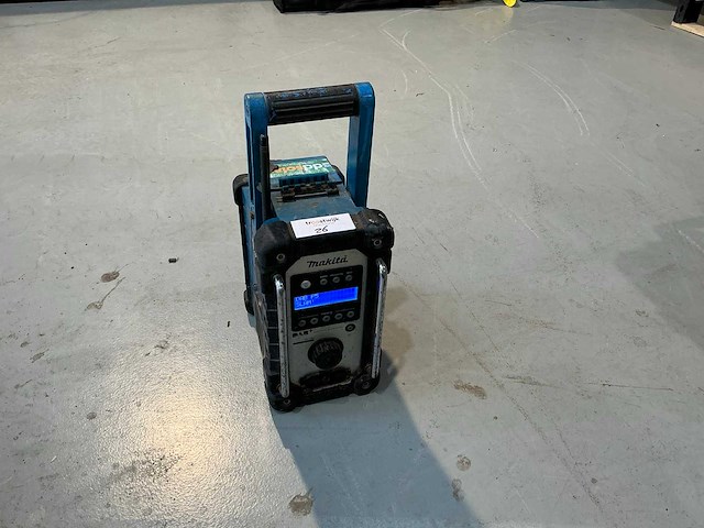 2019 makita dmr110 bouwradio - afbeelding 1 van  4